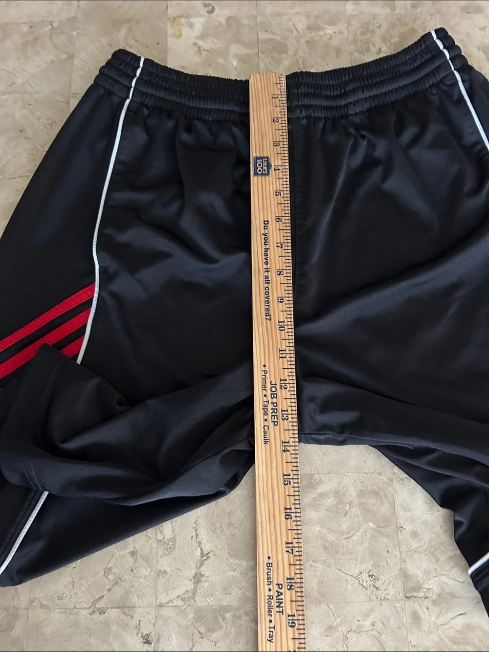 Vintage Adidas Black and Red Athletic Basketball Shorts Men’s Size L